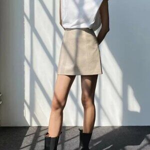 Aritzia Babaton Vegan Leather Mini Skirt In Beige Women's Size 2